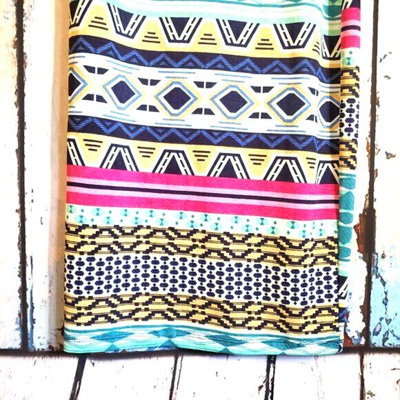 Love Ari Bodycon Sheath Dress Size L Sleeveless Stretch Midi Southwest Print - Picture 4 of 9